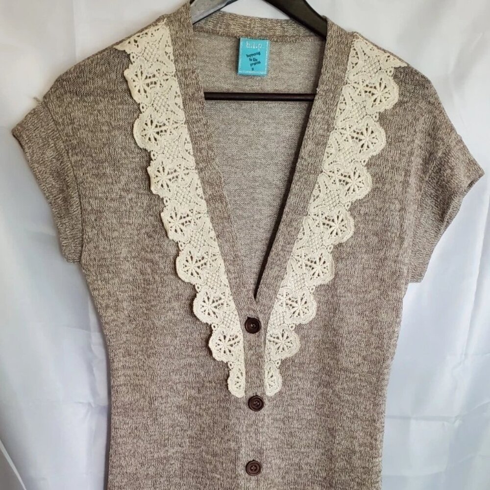 H.I.P. Happening in the Present women's short-sleeved V-neck knit cardigan Sz S